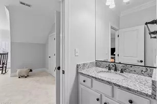 8 Blakeney Pl, Greensboro, NC 27408 - Photo 41