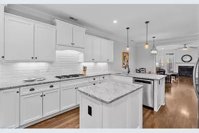 8 Blakeney Place, Greensboro, NC 27408 - Photo 15