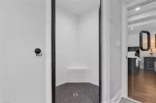 8 Blakeney Pl, Greensboro, NC 27408 - Photo 29