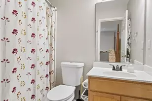 11 Franklinwood Dr, Greensboro, NC 27401 - Photo 17