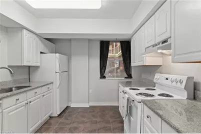 315 N Spruce Street #307, Winston-Salem, NC 27101 - Photo 13