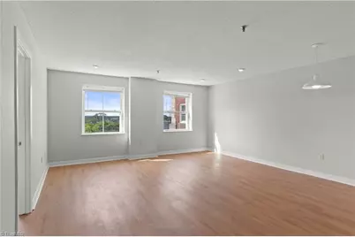 315 N Spruce Street #307, Winston-Salem, NC 27101 - Photo 9