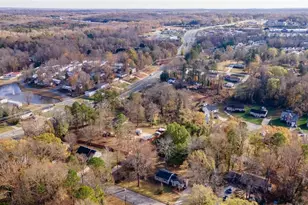 105 W Lakefield Dr, Greensboro, NC 27406 - Photo 39
