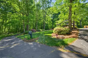 240 Lilac Dr, Kernersville, NC 27284 - Photo 3