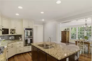 2862 Robinhood Rd, Winston-Salem, NC 27106 - Photo 9