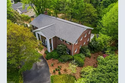 2862 Robinhood Road, Winston-Salem, NC 27106 - Photo 1