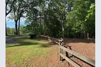 120 Five Oaks Drive, King, NC 27021 - Photo 9