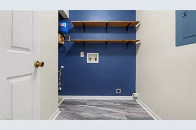 7145 W Friendly Avenue #H, Greensboro, NC 27410 - Photo 13
