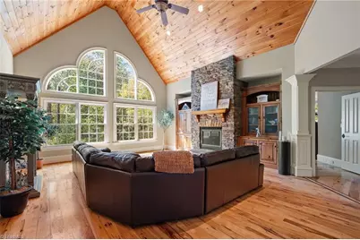 7601 Crossing Ridge Drive, Belews Creek, NC 27009 - Photo 11
