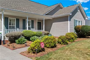 1796 Pebble Run Ln, Clemmons, NC 27012 - Photo 5