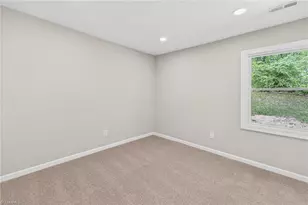 2014 Creekwood Dr, Greensboro, NC 27407 - Photo 15