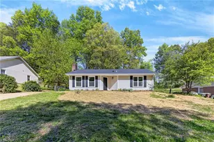 2014 Creekwood Dr, Greensboro, NC 27407 - Photo 21