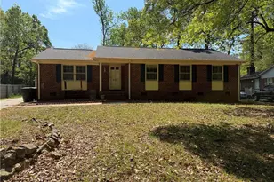 323 Largo Dr, Greensboro, NC 27406 - Photo 1