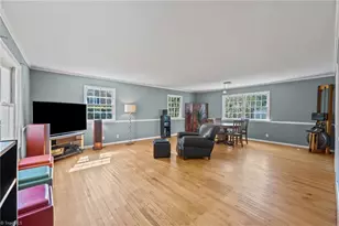 924 Kimberly Rd, Burlington, NC 27215 - Photo 7