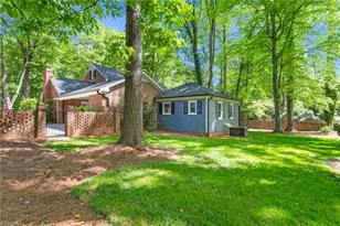 3011 Redford Dr, Greensboro, NC 27408 - Photo 37