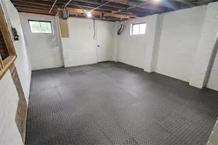 100 Daniels St, Randleman, NC 27317 - Photo 9