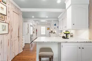 402 Parkmont Dr, Greensboro, NC 27408 - Photo 23