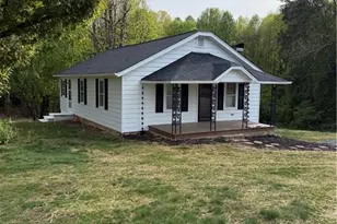 5121 Center Rd, Jonesville, NC 28642 - Photo 3