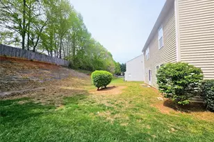 2514 Renard Rd, Greensboro, NC 27406 - Photo 15