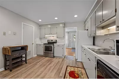 323 Shannon Drive, Eden, NC 27288 - Photo 11
