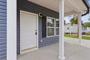 613 Franklin Blvd, Greensboro, NC 27401 - Photo 3