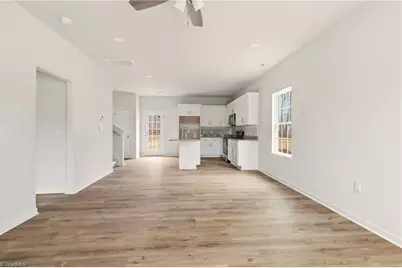 613 Franklin Boulevard, Greensboro, NC 27401 - Photo 5