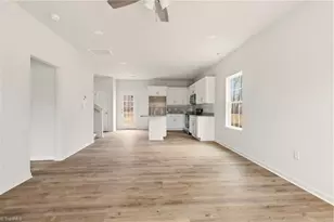 613 Franklin Blvd, Greensboro, NC 27401 - Photo 5