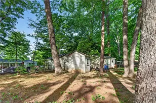 2913 Marthas Pl, Greensboro, NC 27408 - Photo 49