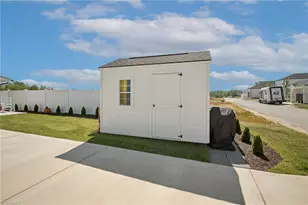 1631 Cross Vlg Ave, Kernersville, NC 27284 - Photo 25