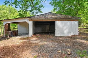 3666 Old 421 Rd, Liberty, NC 27298 - Photo 25