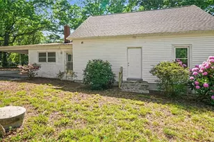 3666 Old 421 Rd, Liberty, NC 27298 - Photo 23