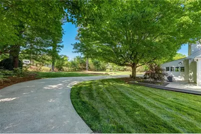 3905 Friendly Avenue, Greensboro, NC 27410 - Photo 33