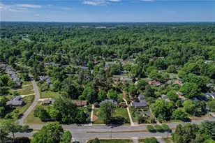 3905 Friendly Ave, Greensboro, NC 27410 - Photo 41