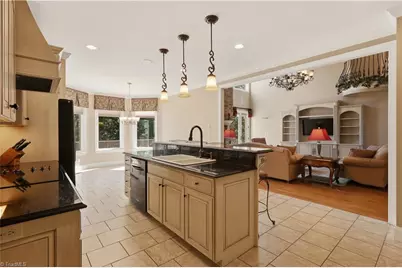 189 Harbor Drive W, Lexington, NC 27292 - Photo 9