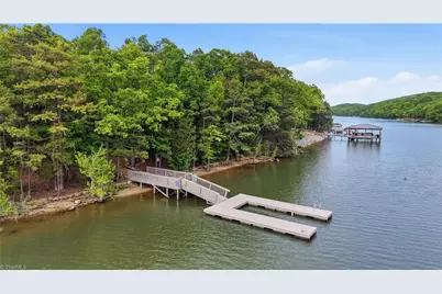 189 Harbor Drive W, Lexington, NC 27292 - Photo 5