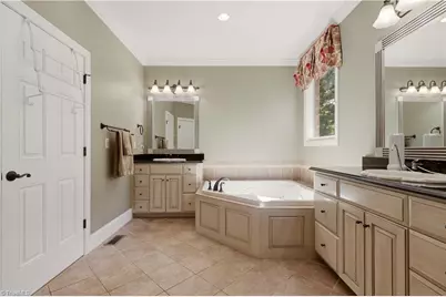 189 Harbor Drive W, Lexington, NC 27292 - Photo 19