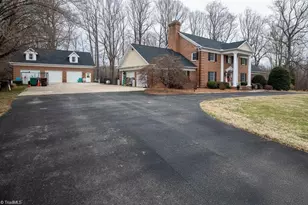 6352 Turnpike Rd, Archdale, NC 27263 - Photo 3