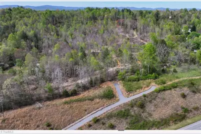 161 Queen Drive, North Wilkesboro, NC 28659 - Photo 5
