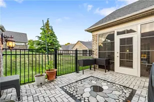 4002 Mulligan Cir, Greensboro, NC 27406 - Photo 39