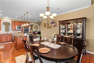 4002 Mulligan Cir, Greensboro, NC 27406 - Photo 9