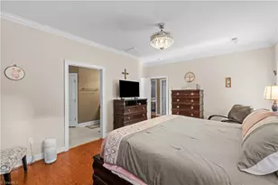 4002 Mulligan Cir, Greensboro, NC 27406 - Photo 19