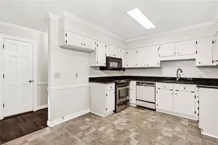 625 Forest Valley Dr, Asheboro, NC 27205 - Photo 11