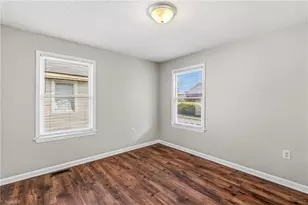 110 Raleigh St, Greensboro, NC 27401 - Photo 9