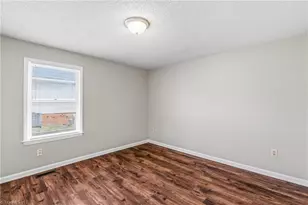112 S Raleigh St, Greensboro, NC 27401 - Photo 17