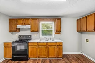 112 S Raleigh St, Greensboro, NC 27401 - Photo 13
