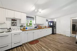 2811 Wagon Wheel Rd, Reidsville, NC 27320 - Photo 7