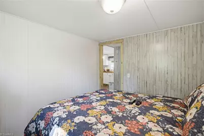 2811 Wagonwheel Road, Reidsville, NC 27320 - Photo 15