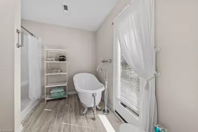 330 Hillview Drive, Lexington, NC 27292 - Photo 33
