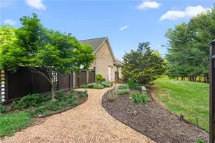 2636 Farmpond Ct, Haw River, NC 27258 - Photo 33
