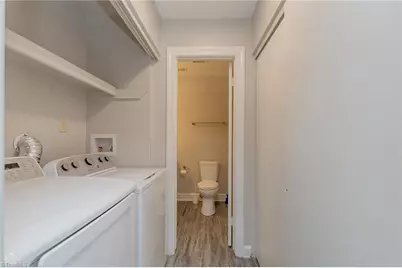 2821 Bleeker Square, Winston-Salem, NC 27106 - Photo 19